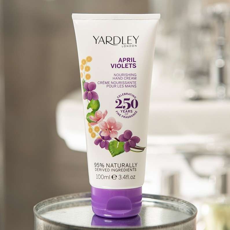 Yardley april violets online gift set